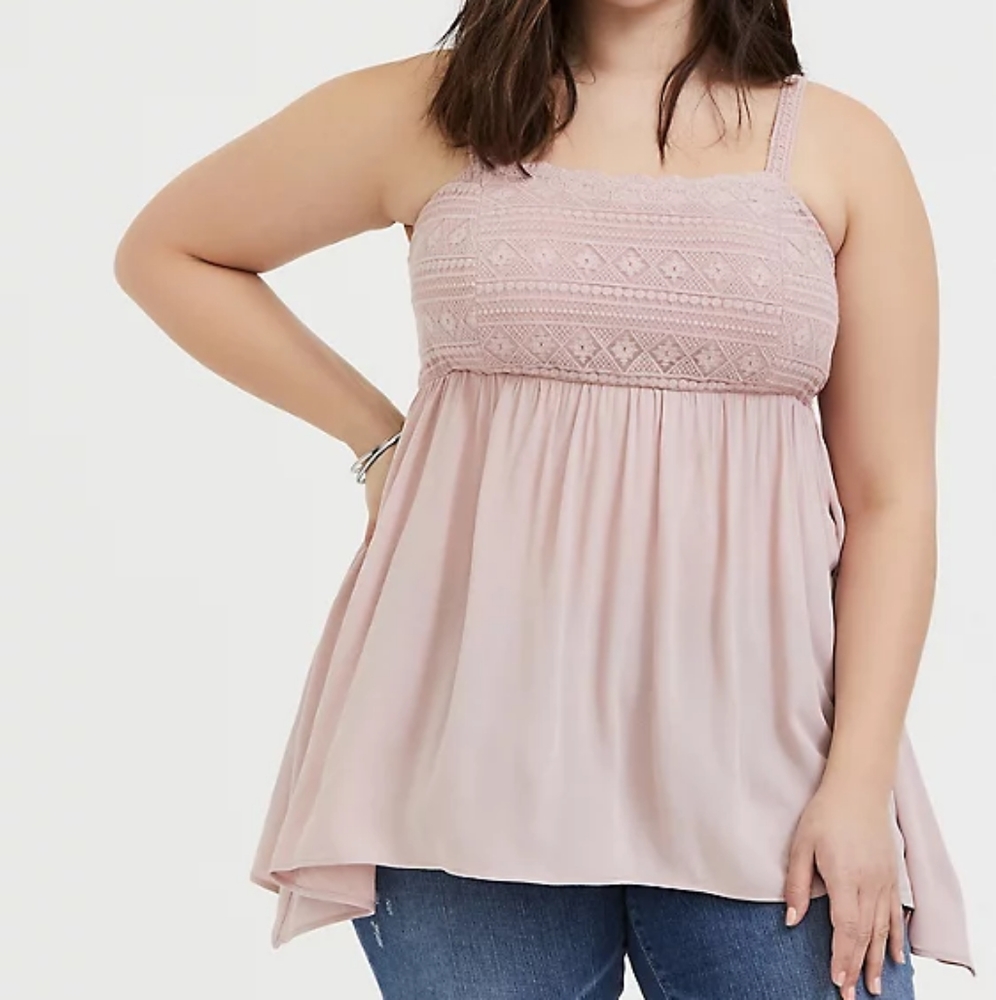 Torrid pink top with crochet.